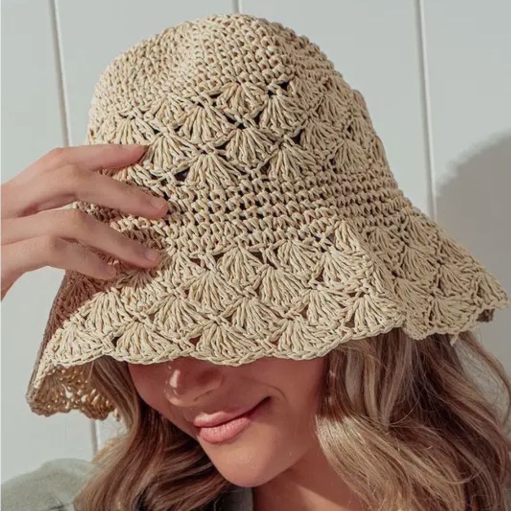 Urban Daizy, crochet knit pattern bucket hat. NWT!